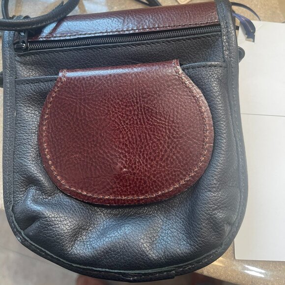 Turtle Ridge Gallery Brown Leather Crossbody - Picture 2 of 8